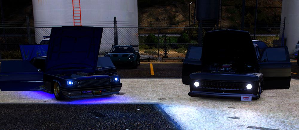 Show & Shine Sieger: Blauer Lowrider & schwarzer Pickup